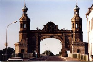 Tilsit, Stadt, Stadtkreis Tilsit  Tilsit (Советск), Portal der Luisenbrücke Tilsit, Luisen-Brücke