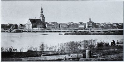 Tilsit, Stadt, Stadtkreis Tilsit  Tilsit, Ortsansicht vom nördlichen Memelufer mit alter Schiffbrücke 