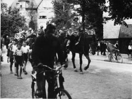 Tilsit, Stadt, Stadtkreis Tilsit Thesingplatz 30 Tilsit, Thesingplatz, Militär im Herbst 1936 II Tilsit als Garnisonsstadt