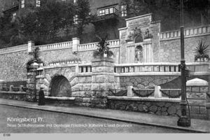 Königsberg (Pr.), Stadtkreis Königsberg  Königsberg, Neue Schloßterrasse mit Denkmal Friedrich Wilhelm I. und Brunnen Königsberg, Schloß