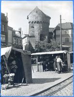 Königsberg (Pr.), Stadtkreis Königsberg  Königsberg (Pr.), Gesekusplatz, Blumenmarkt am Gelben Turm II Königsberg, Stadtteil Altstadt (Umgebung des Schlosses)