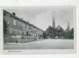 Kuckerneese, Ort, Kreis Elchniederung Am Markt Kuckerneese, Hotel  Deutsches Haus  und Kirche 