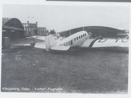 Königsberg (Pr.), Stadtkreis Königsberg  Königsberg, Devau, Flughafen, Verkehrsflugzeug Junkers JU 52/3m Königsberg, Flughafen Devau