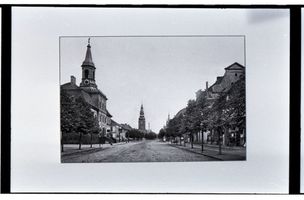 Tilsit, Stadt, Stadtkreis Tilsit  Tilsit, Deutsche Straße mit Rathaus und Deutscher Kirche 