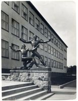 Königsberg (Pr.), Stadtkreis Königsberg  Königsberg, Denkmal an der Handelshochschule II Königsberg, Schulen