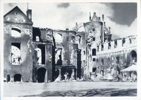 Königsberg (Pr.), Stadtkreis Königsberg  Königsberg (Pr.), Schloßhof, Nordwestecke, nach der Zerstörung Königsberg, Zweiter Weltkrieg und das Ende