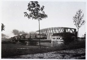 Tilsit, Stadt, Stadtkreis Tilsit  Tilsit, Die Eisenbahnbrücke vom nördlichen Memelufer aus II 