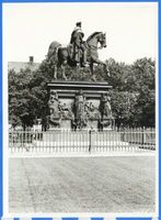 Königsberg (Pr.), Stadtkreis Königsberg Paradeplatz Königsberg (Pr.), Friedrich Wilhelm III Denkmal IX Königsberg, Kaiser Wilhelm Denkmal