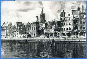 Königsberg (Pr.), Stadtkreis Königsberg Fischmarkt Königsberg (Pr.), Am Pregel mit Fischmarkt nach Bombenangriff Königsberg, Zweiter Weltkrieg und das Ende