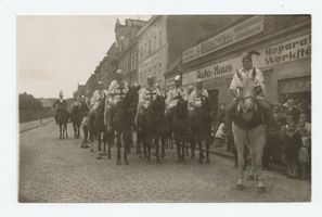 Tilsit, Stadt, Stadtkreis Tilsit Adolf-Hitler-Straße (fr. Am Anger) 2 Tilsit, Heimatfest 22.-24.08.1930, der Deutsche Ritterorden im Festumzug 