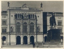 Königsberg (Pr.), Stadtkreis Königsberg Paradeplatz Königsberg, Universität, Hauptportal und Denkmal Königsberg, Universität
