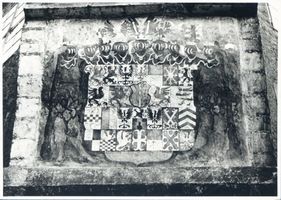 Königsberg (Pr.), Stadtkreis Königsberg  Königsberg (Pr.), Schloßhof,  Allianz-Wappen  über dem Eingang Königsberg, Schloß