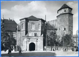 Königsberg (Pr.), Stadtkreis Königsberg  Königsberg (Pr.), Schloß, Albrechtstor und Haberturm Königsberg, Schloß