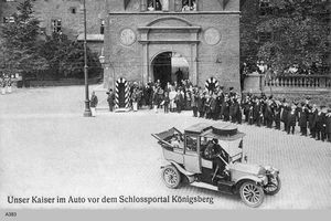 Königsberg (Pr.), Stadtkreis Königsberg  Königsberg, Kaiser vor dem Schloßportal Königsberg, Schloß