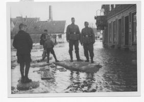 Tilsit, Stadt, Stadtkreis Tilsit Schlossmühlenstraße 10 Tilsit, Schlossmühlenstr. 10, Hochwasser 1942 