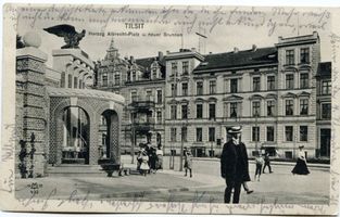 Tilsit, Stadt, Stadtkreis Tilsit Herzog-Albrecht-Platz Tilsit, Herzog-Albrecht-Platz mit Brunnen IV 