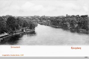 Königsberg (Pr.), Stadtkreis Königsberg  Königsberg, Schloßteich mit Booten und Schwänen, Blick auf Börsengarten Königsberg, Schloßteich